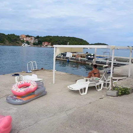 Corner Gæstehus 3*