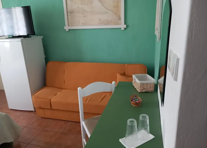 Corner Gostinjska kuća Supetarska Draga