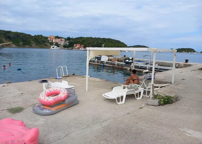 Corner Gostinjska kuća 3*