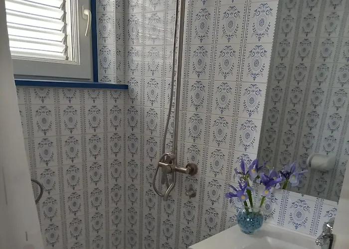 Corner 3*